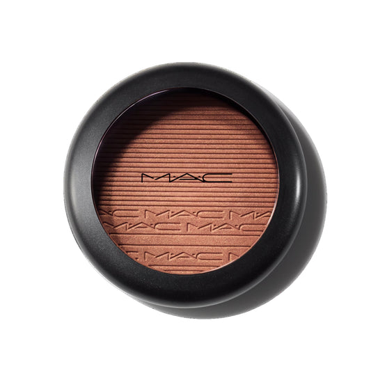 MAC Extra Dimension Skin finish Glow with it
